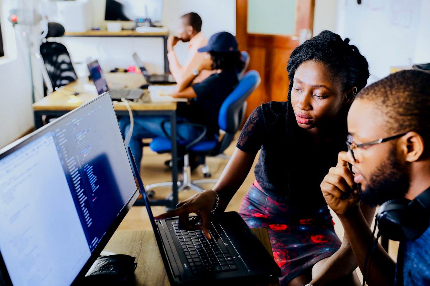 Mentor guiding learners
